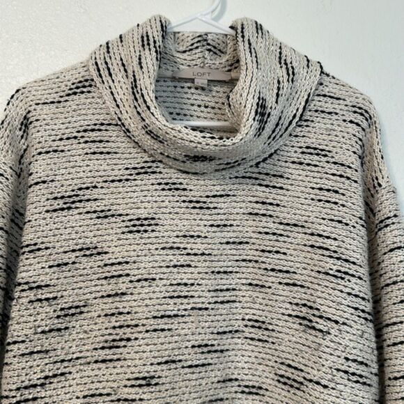 LOFT Cowl Neck Sweater Size M Chunky Knit Textured Long Sleeve Career Office - Picture 3 of 10